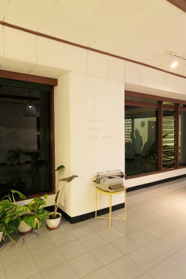 Rarem Bed & Breakfast Bandar Lampung Exterior foto
