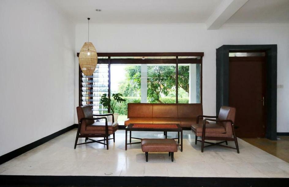 Rarem Bed & Breakfast Bandar Lampung Exterior foto