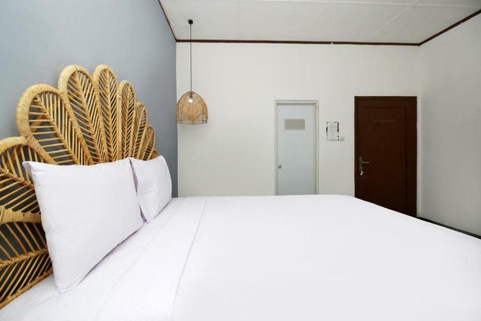 Rarem Bed & Breakfast Bandar Lampung Exterior foto